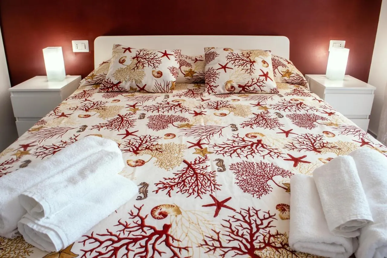 Levante Apartment Santa Teresa Di Riva Italia
