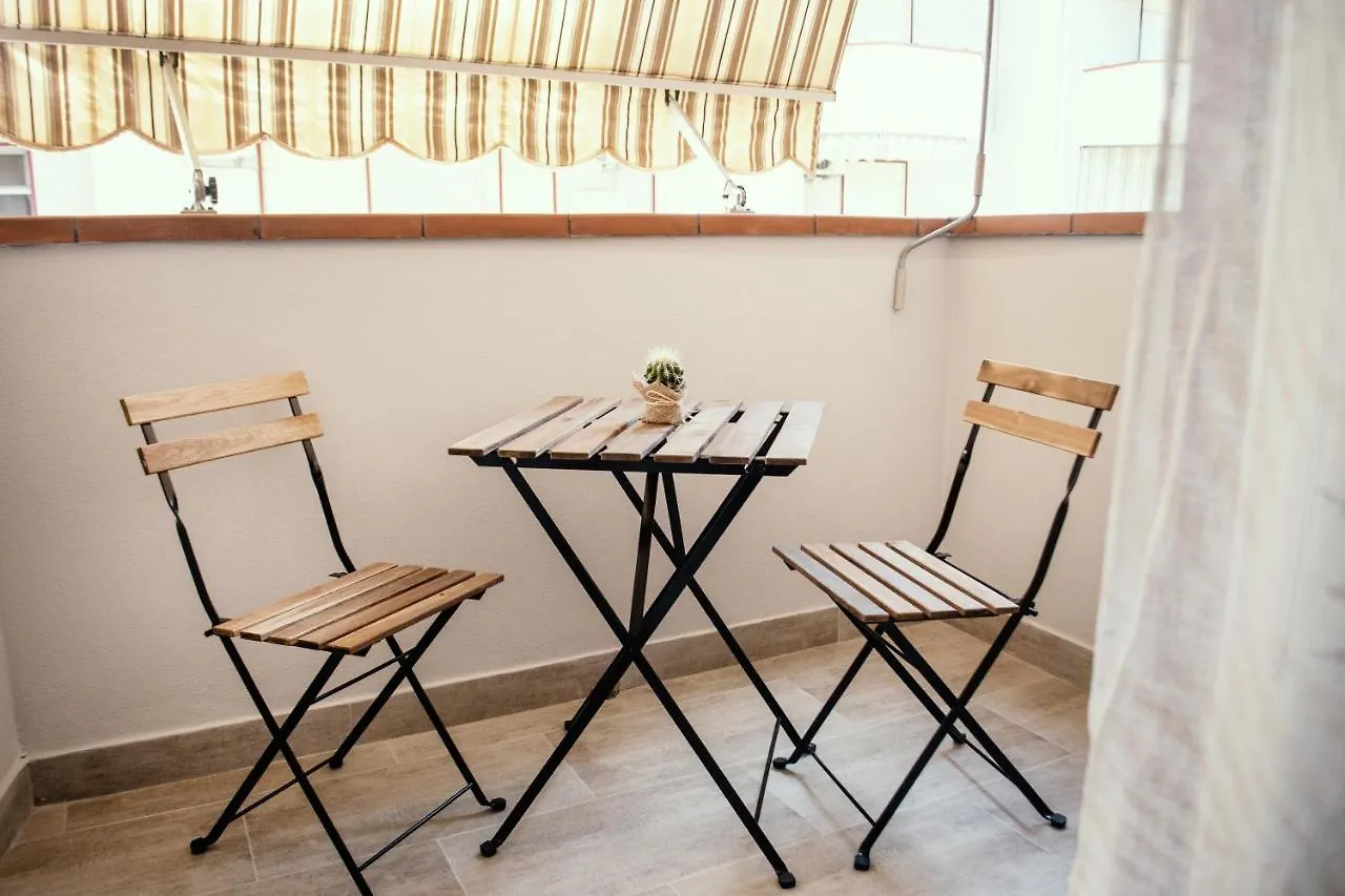 Levante Apartment Santa Teresa Di Riva Bed & Breakfast