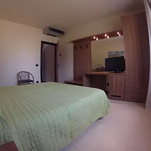 italia-ferrara.hotelinveneto.com/